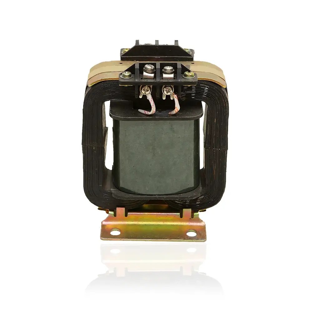 ¿Qué es exactamente un transformador de voltaje y por qué es importante para los sistemas de energía modernos?